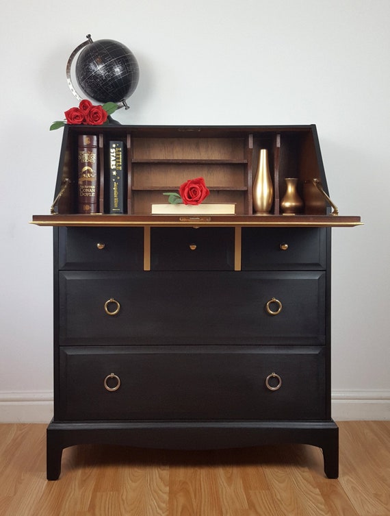 Stag writing bureau deals
