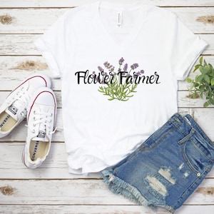 Flower Farmer Shirt | Plant Lover Shirt | Flower T-Shirt | Flower Gardener Tee | Gift for Gardener |Gift for Plant Lover | Gardening Shirt