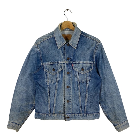 Vintage Levis Denim Truckers Jacket 70505-0217 Size 38 Blue Colour