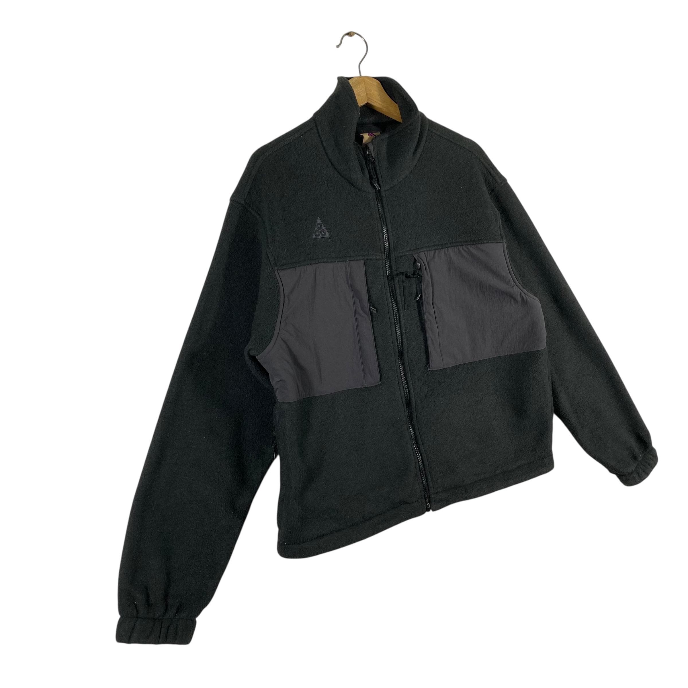 Nike Acg Fleece Zipper Jacket XS Size but to Fit M Size Darkgrey