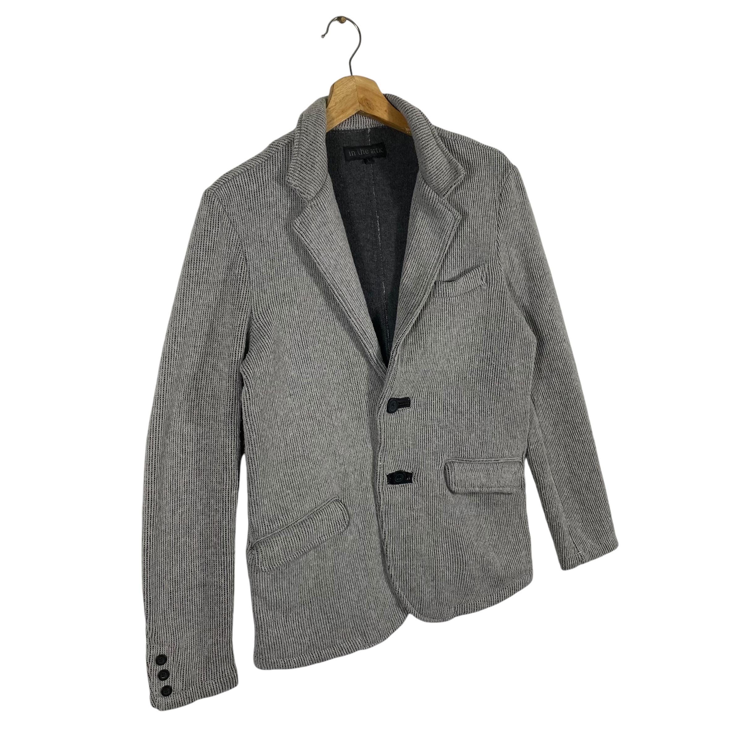 Vintage in the Attic Blazer L Size but to Fit S Size Grey