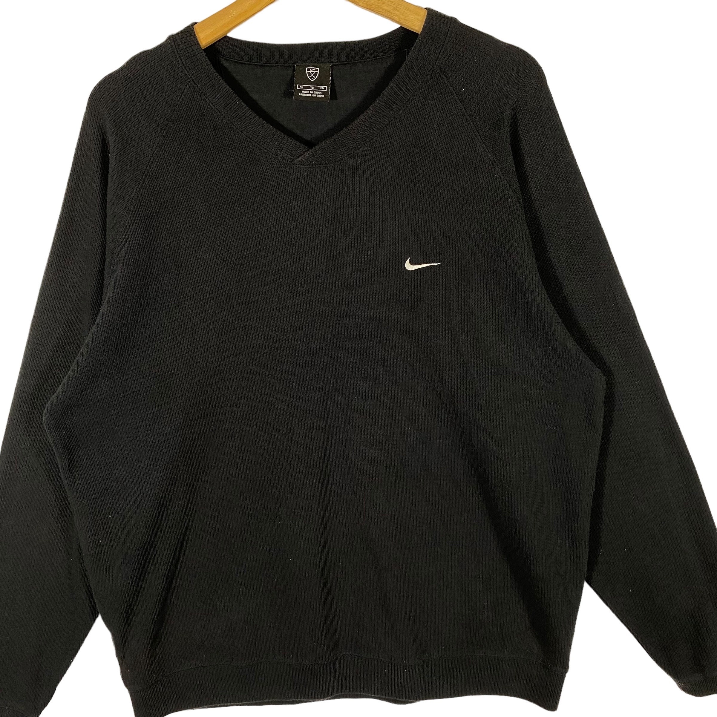 Nike Golf V-neck Sweatshirt XL Size but to Fit L Size Black Colour