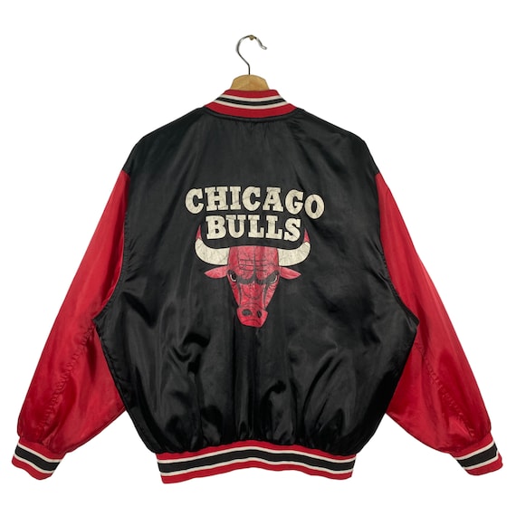 Vintage 90s Chicago Bulls Bomber Jacket M Size (fit L) Black/red