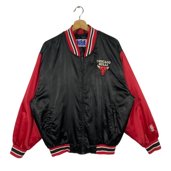Vintage 90s Chicago Bulls Bomber Jacket M Size (fit L) Black/red