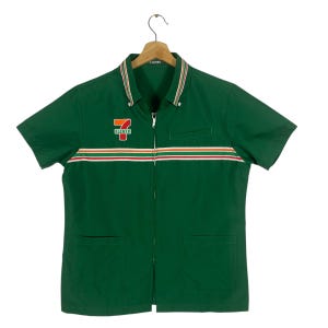 Vintage 7 Eleven Short Sleeve Shirt Zipper Collar Size 13 (M) Green Colour