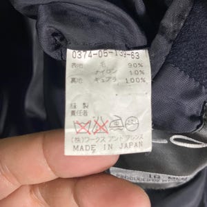 Giacca vintage Yohji Yamamoto LQ doppiopetto in lana, taglia L (corrisponde a una M), colore nero. immagine 9