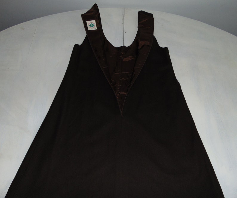 70s Wool country mini dress sundress Embroidered brown alpen folk dress Bavarian warm sleeveless dress A-line dress Size Medium