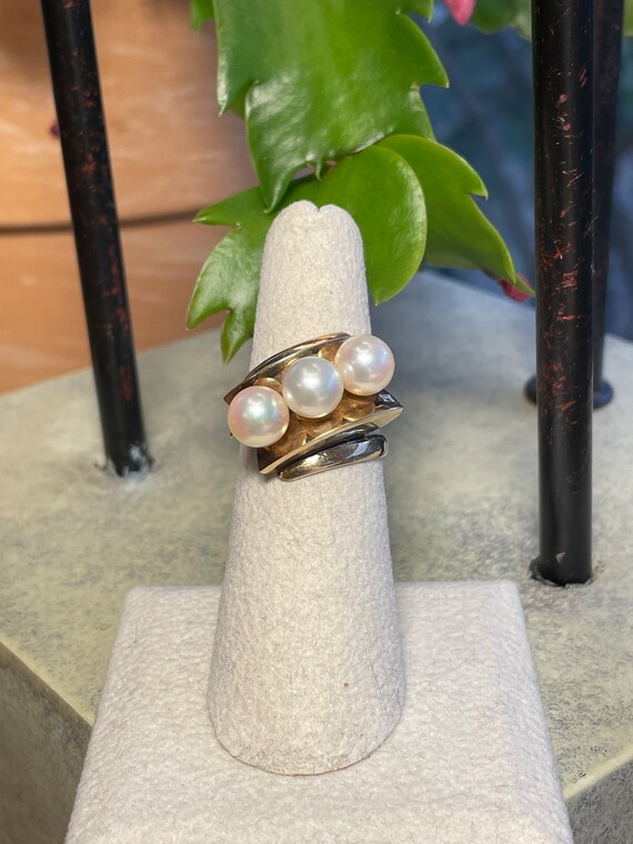 Retro 1960's Triple Pearl Ring - image 1