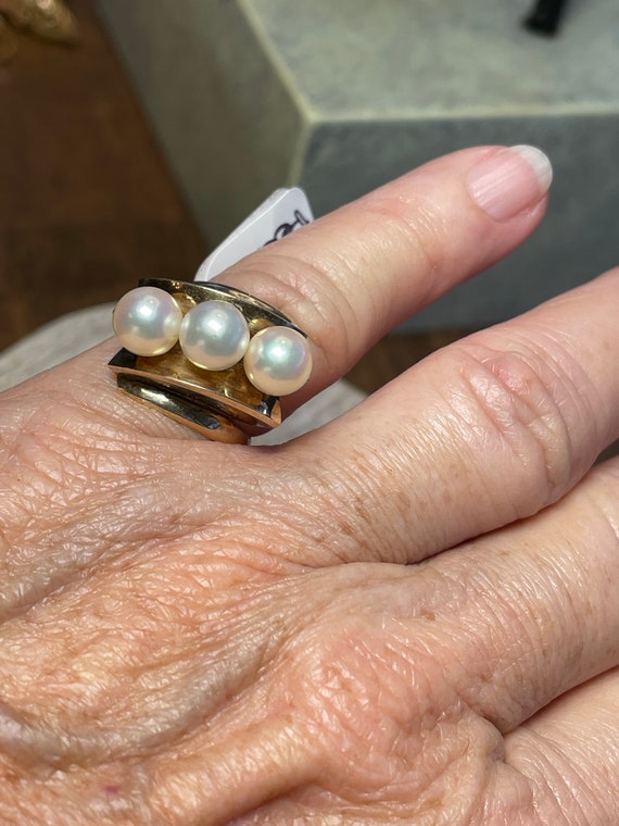 Retro 1960's Triple Pearl Ring - image 7