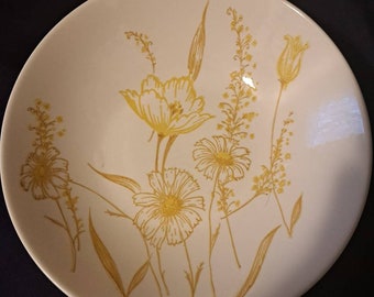 Vintage 70s Floral Ceramic Serving Bowl White with Yellow/Gold Blooming Flowers Made in USA