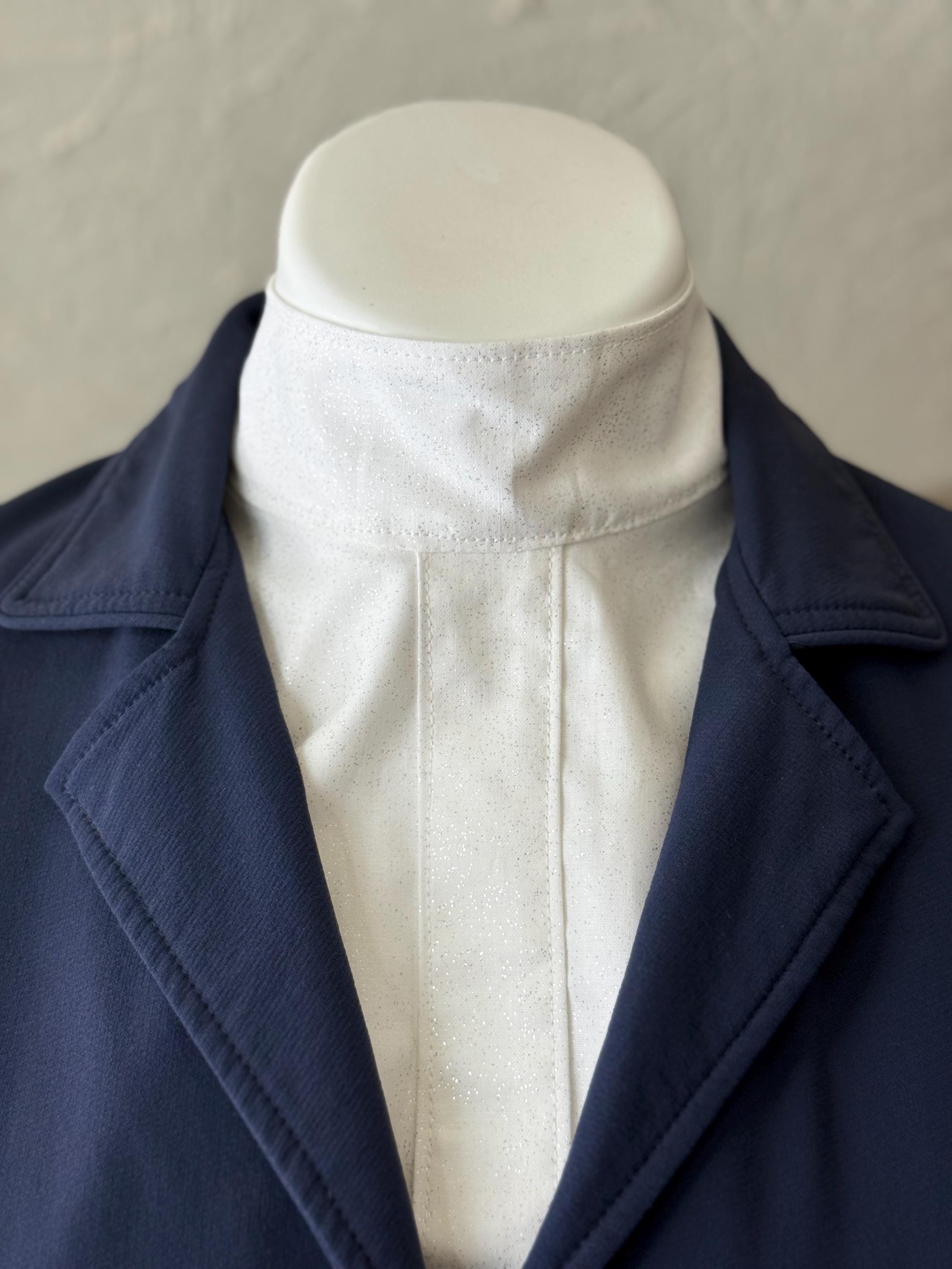 Bavaglino Ricamato Dickie Per Sedile Da Caccia – Catcher Inglese, MWA&Co., Bianco, USA