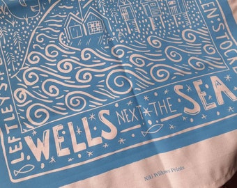 Wells next the Sea Norfolk. Cream and turquoise teatowel