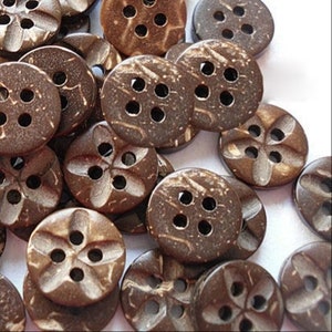 18 coconut buttons 11 mm (0.43 inch) round brown