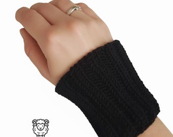 Handledsvärmare 100% merinoull, handstickade, svarta eller bruna (valfritt) - Dam - En storlek - Modell 3