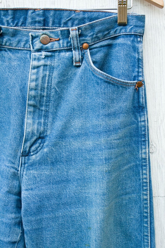 Wrangler Blue Jeans - 30 Waist - High Waist Mom J… - image 3