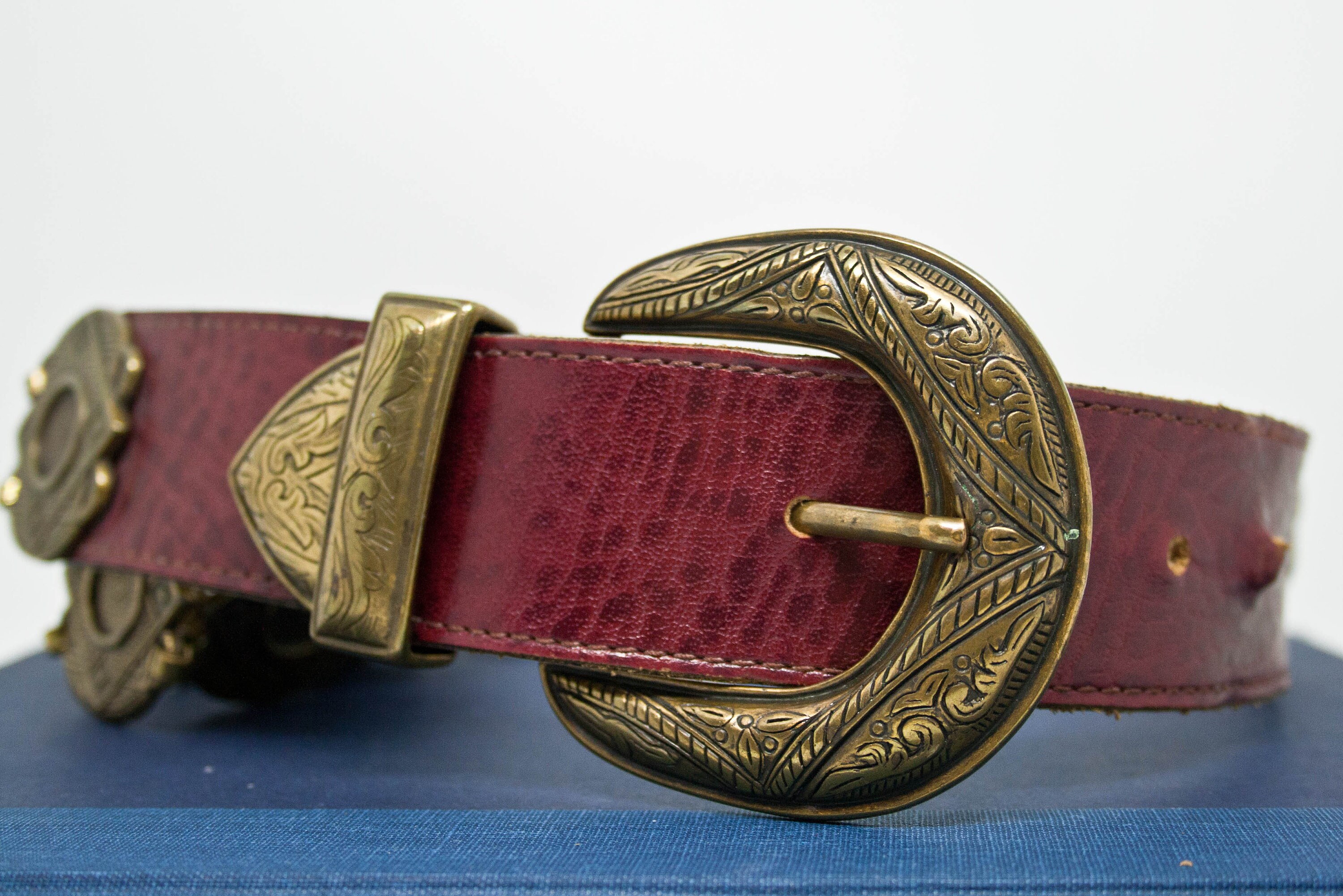 LAB KID’S BROWN LEATHER CONCHO BELT