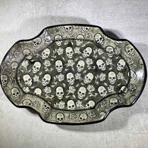 Skull and roses trinket dish, jewelry trinket dish, handmade ceramic skull and roses jewelry dish