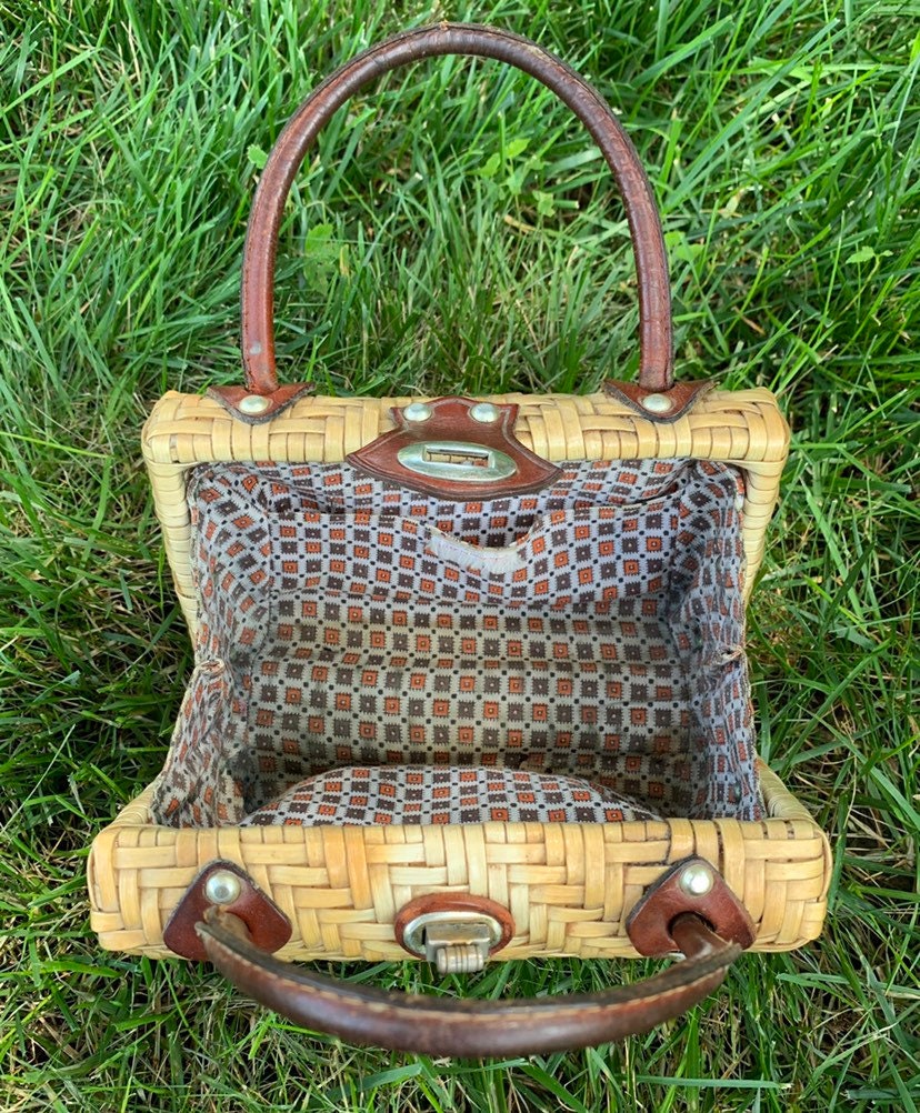 Small Basket Weave Purse