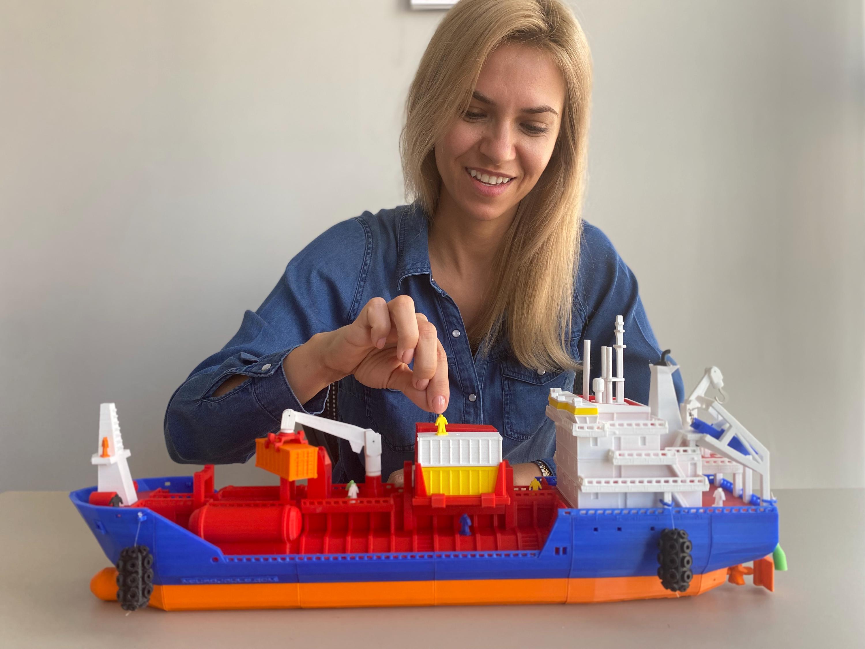 3D CARGO【インテリア編】3D形状データ集 OBJフォーマット Ym-earth Chemical & Oil Container Ship- Detailed 3D Printable .stl