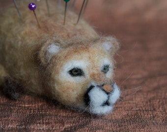 Needle Felted Pin Cushion Cougar - Mountain Lion, Puma pincushion, sewing accessory, needle felt animals