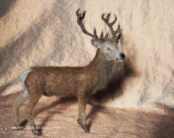 Needle Felted Deer Stag, felt animal ornament, realistic red deer figurine, male deer with antlers