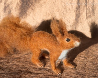 Needle Felted Squirrel Red, felt animal, woolfelt  red squirrel ornament, realistic figurine