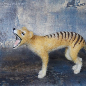 Needle Felted Thylacine, Tasmanian Tiger, needle felted animal, realistic fibre art figurine, Australian wildlife ornament