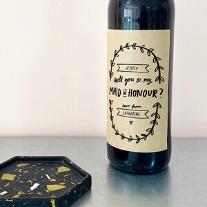 Will You Be My Maid Of Honour Etichetta personalizzata della bottiglia di vino, Etichetta del vino Kraft, Regalo della damigella d'onore, Regalo della festa nuziale, Regalo della proposta della damigella d'onore