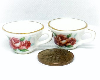 Miniature / vintage / set of 2 / tea cups / tea / cup / porcelain / dollhouse / doll / mini / handmade / miniatures / furniture