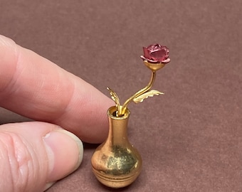 Miniature / brass / rose / vase  / collectible / miniatures / vintage / antique / dollhouse / furniture / rare