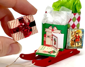 Miniature / Christmas / sled / gifts / holiday / dollhouse/ miniature food/ miniatures / scale / kawaii / art / handmade