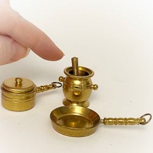 Miniature / set / brass / pots / pan / collectible / miniatures / vintage / antique / dollhouse / furniture / rare