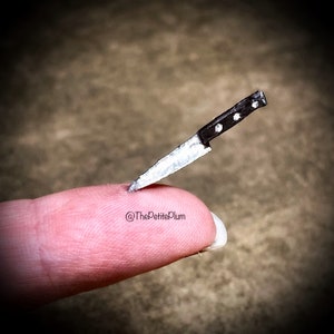 Miniature / knife / cutlery  / dollhouse / miniatures / dolls  / kitchen / scale / decor / accessories