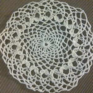 Grandma June's Doily Crochet Pattern image 3
