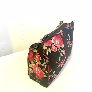 Trousse à maquillage en coton floral/Trousse de maquillage à fleurs/Jolie trousse de toilette/Étui à pinceaux à fleurs/Étui à crayons/Sac à main zippé/Sac à accessoires
