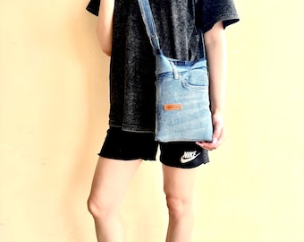 Small recycled denim crossbody bag/Vintage jeans hobo bag/Shabby denim purse