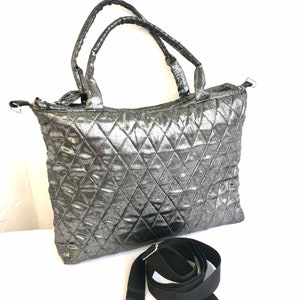 Gesteppte Umhängetasche/gesteppte Arbeitstasche/ Silberne Quilttasche/Glitzerhandtasche/Puffer-Mini-Tasche