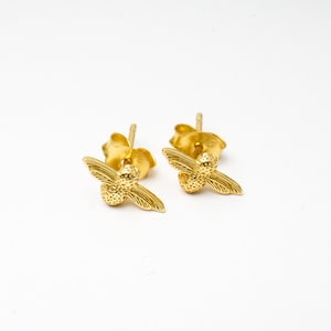 Bienen Ohrringe Sterling Silber mit Goldlegierung  "Bina", vergoldet, minimalistische Bienen Ohrstecker, natürliche Ohrringe, Fliege
