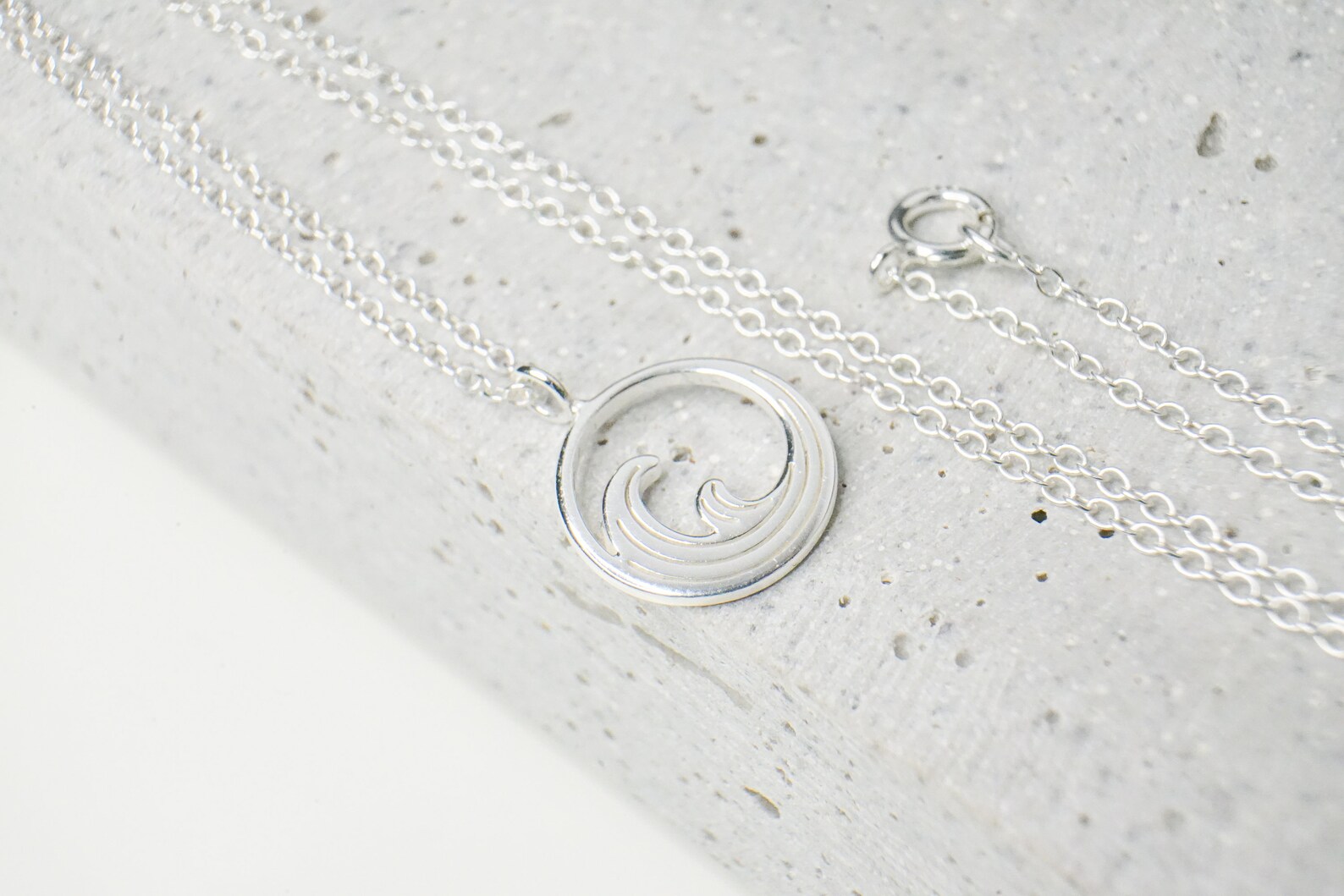 Produktbild von Wellen Kette Sterling Silber 925 Blauer Opal Wellen Anhänger Halskette Ozean Wellen Schmuck Geschenke Für Damen Frauen Mädchen Ozean Liebhaber