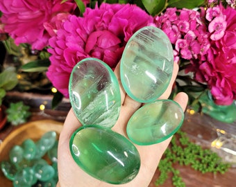 GEMMY Green Fluorite Palmstones # C-881