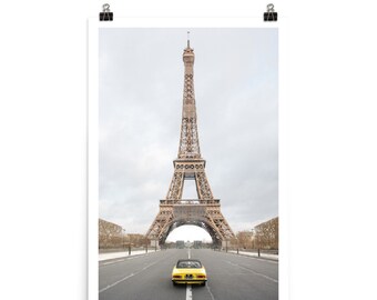 Alfa Romeo Spider Eiffeltoren Parijs | Fotoprint, fotografieprint, moderne kunstprint, moderne wandkunst, minimalistische print, wandprint