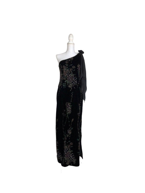 Velvet Detailed One Shoulder Gown from The Silk Fa