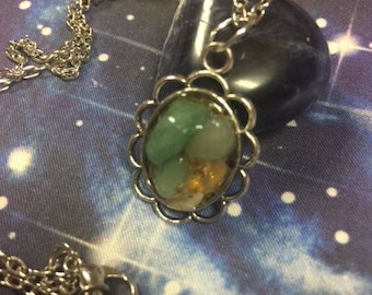 Amuleto de buena suerte: joyería, bruja, Reiki, amuleto, hierbas, cristales, dinero, fortuna, jade, oro, brujería, wiccan, collar, colgante, espiritual, magia.
