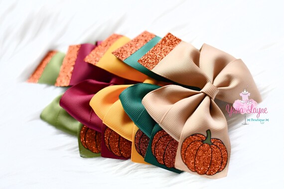 pumpkin hair bow, pumpkin gold bow, thanksgiving hairbow, pumpkin outfit for hair, thanksgiving bow, fall hairbow, pumpkin bow