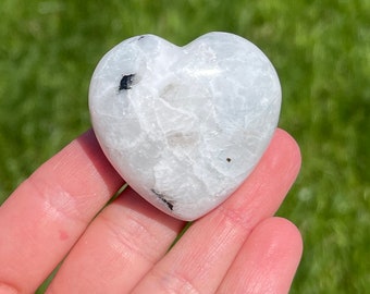 1pc. Moonstone crystal, Moonstone heart stone, puffy heart crystal, crystal heart, flashy Moonstone, healing crystals and minerals