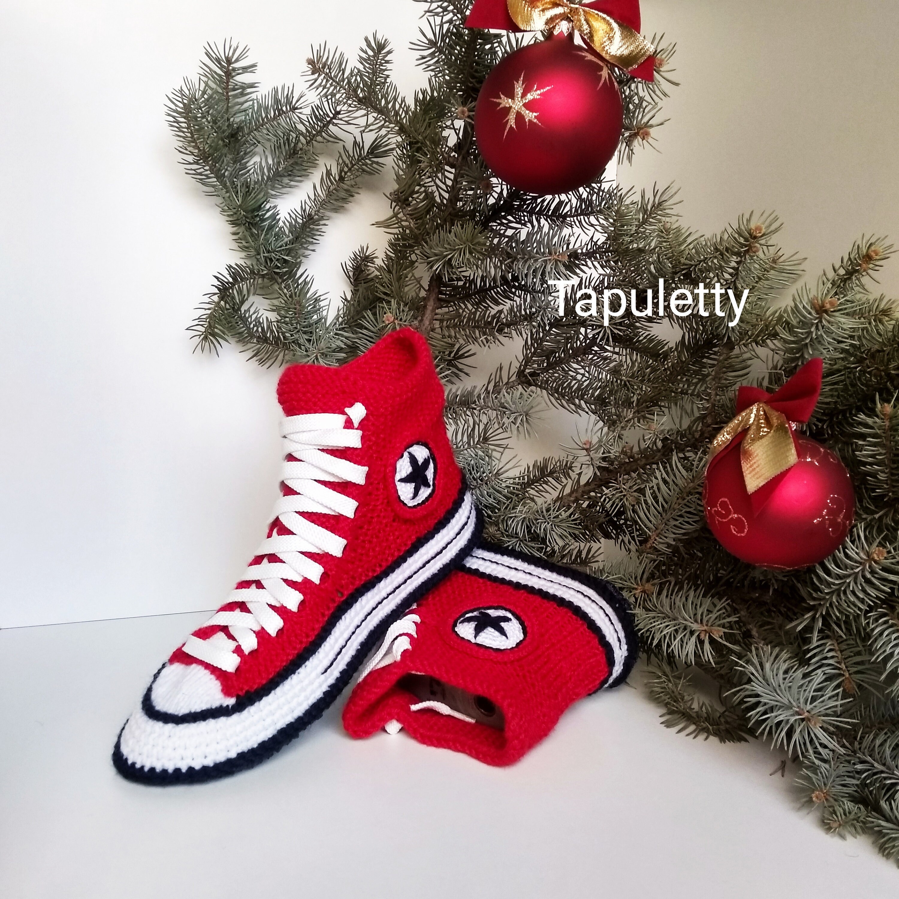 red converse boots