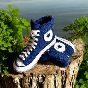 Hand-Knitted home blue slippers with a felt sole