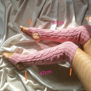 Handmade Pink Leg Warmers: Stylish & Toasty Warmth. image 8