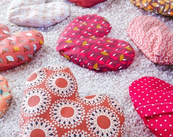 Heart-shaped dry hot water bottle with ecological washable cover and zero waste Mother's Day gift Joyartdéco