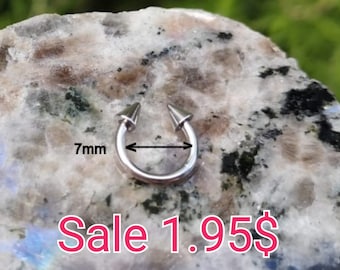 Spiked Horseshoe Septum Ring 7mm 16G, Tragus Earring, Septum Piercing, Tragus Piercing, Horseshoe Circular Barbell, Conch, Rook, Snug